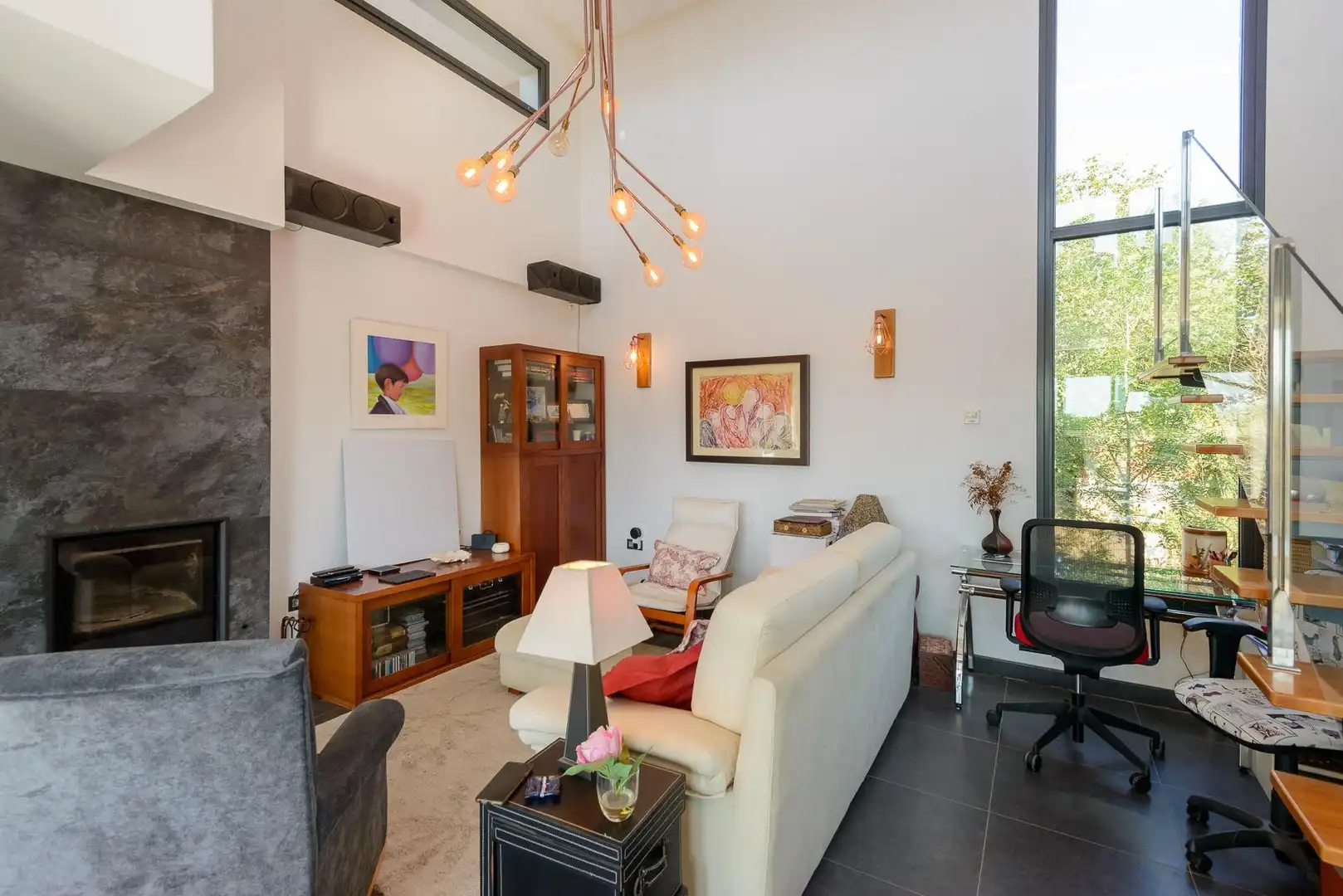 Sala de estar de Casa o chalet en venta en Llanera con Calefacción, Jardín privado y Terraza