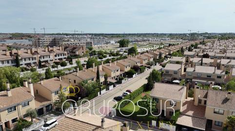 Foto 3 de Casa adosada en venta en Calle Cerezo, 41