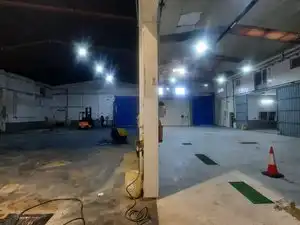 Industrial building to rent in Los Olivos - Los Ángeles