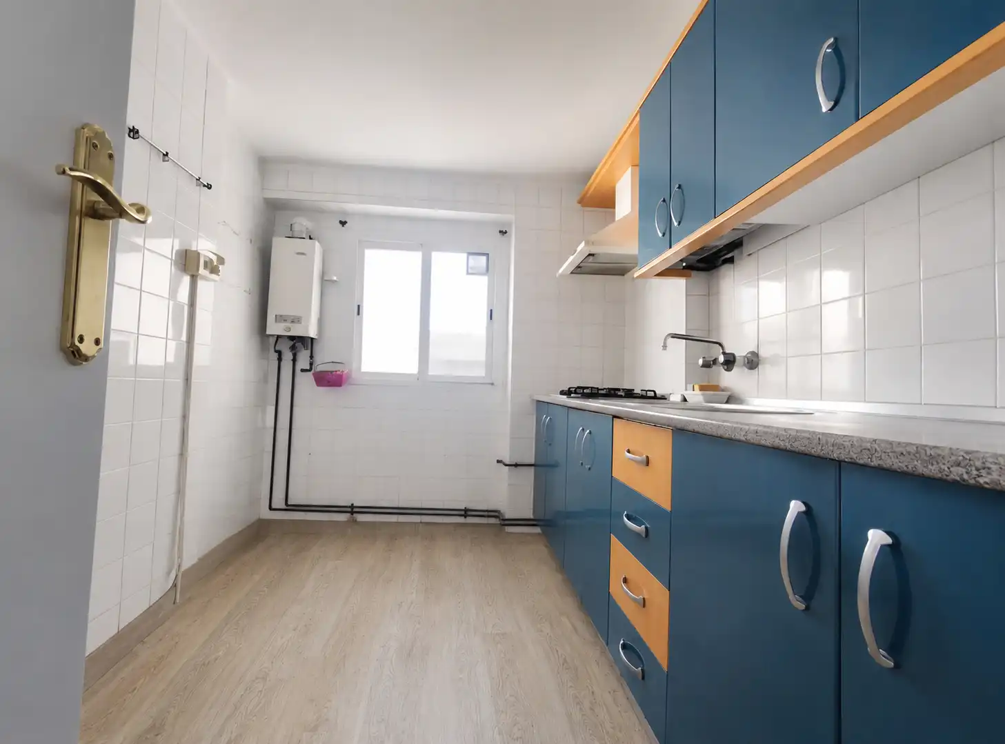 Cuina de Pis en venda en Huelva amb Aire condicionat, Parquet i Traster