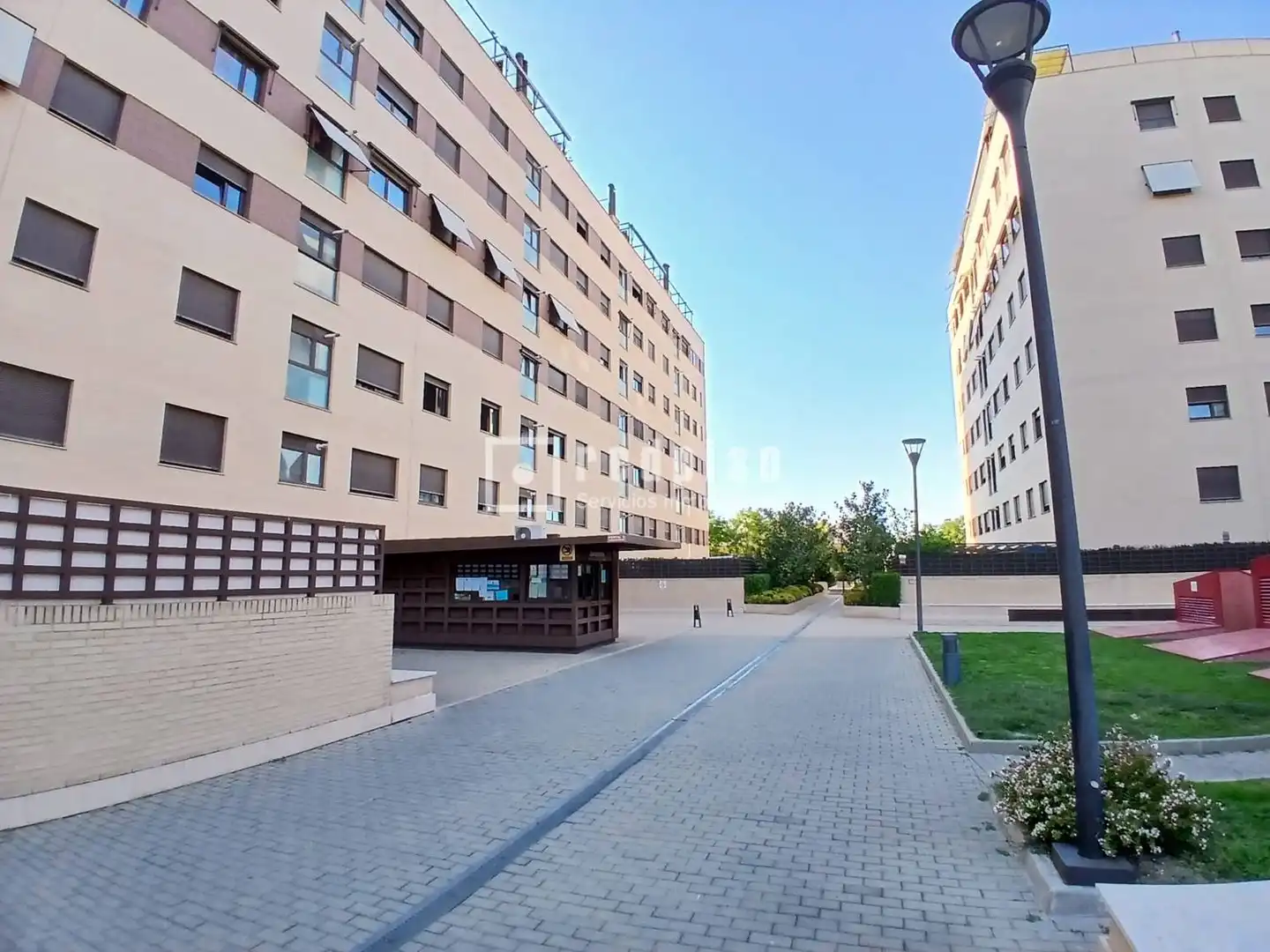 Außenansicht von Dachboden zum Verkauf in Torrejón de Ardoz mit Privatgarten, Terrasse und Abstellraum