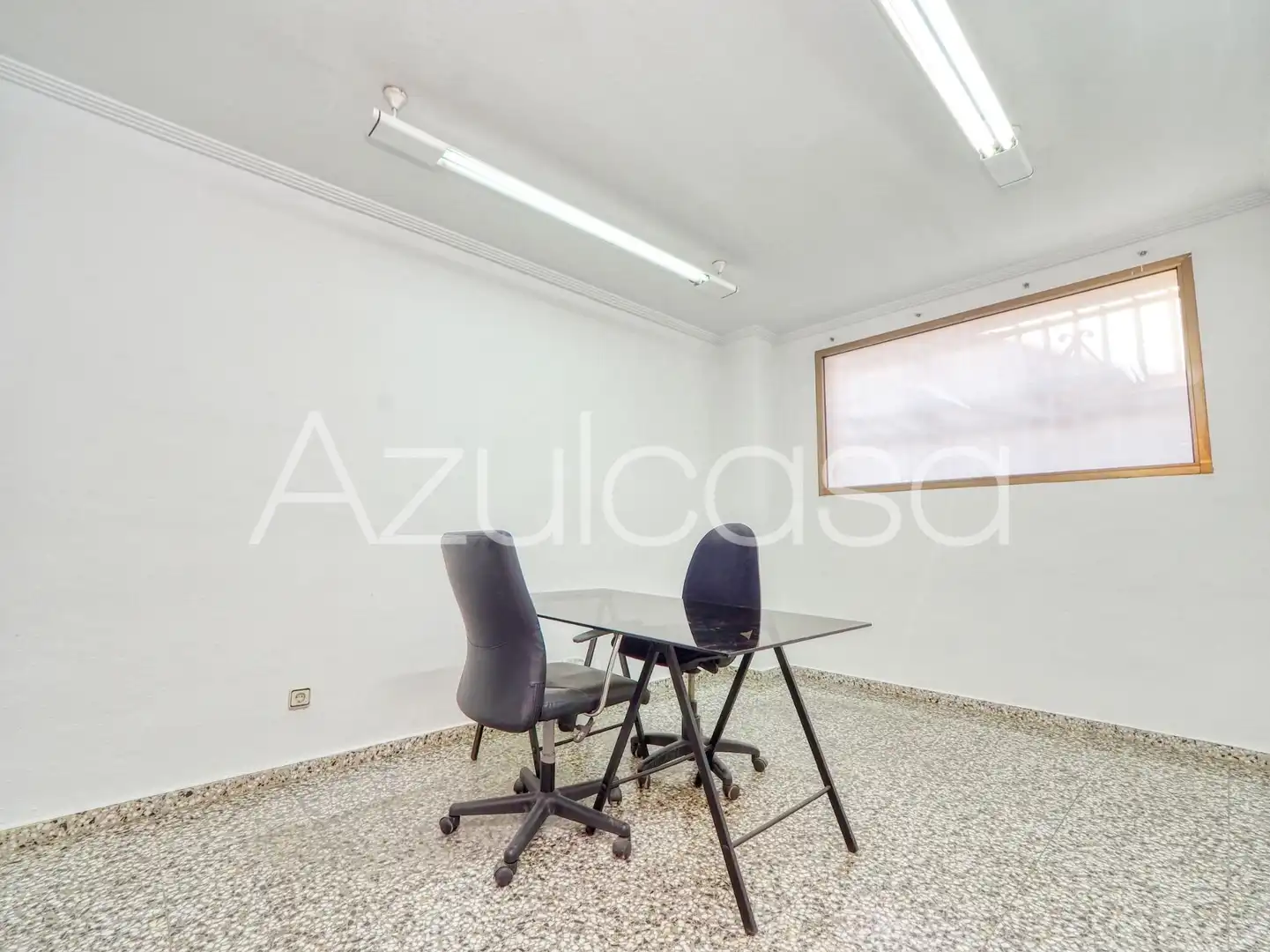 Commercial properties for sale in Alicante / Alacant  with Air Conditioner