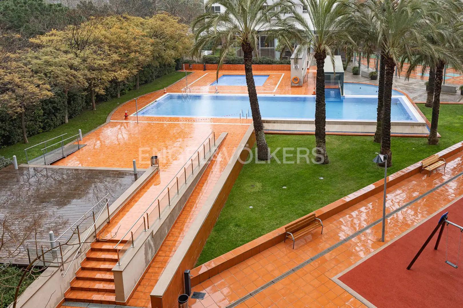 Schwimmbecken von Wohnung zur Miete in Barcelona mit Klimaanlage, Heizung und Parkett