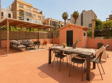 Apartment with lift to rent in Carrer de València