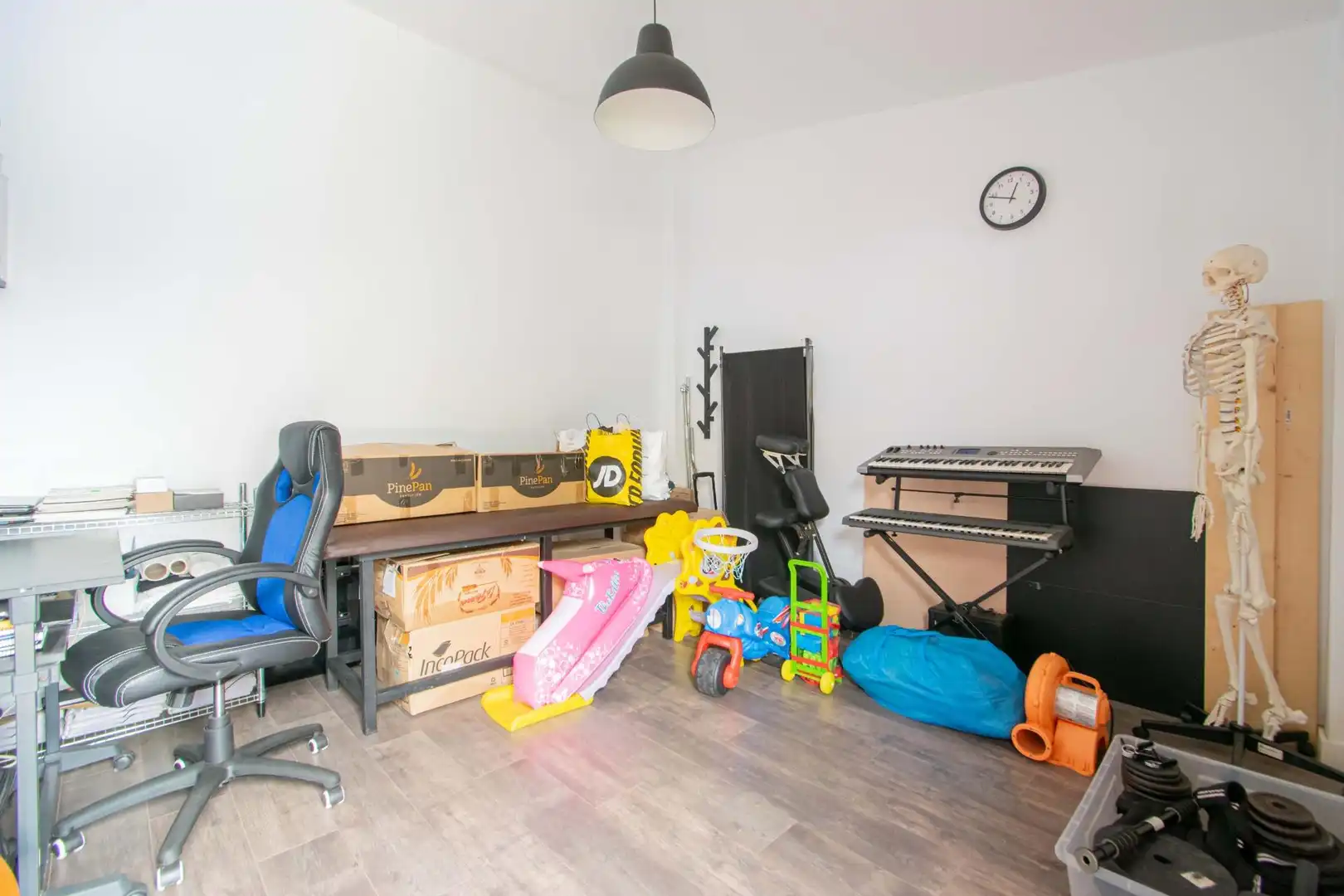 Detached homes for sale in Almensilla  with Private garden, Storage room and Swimming Pool