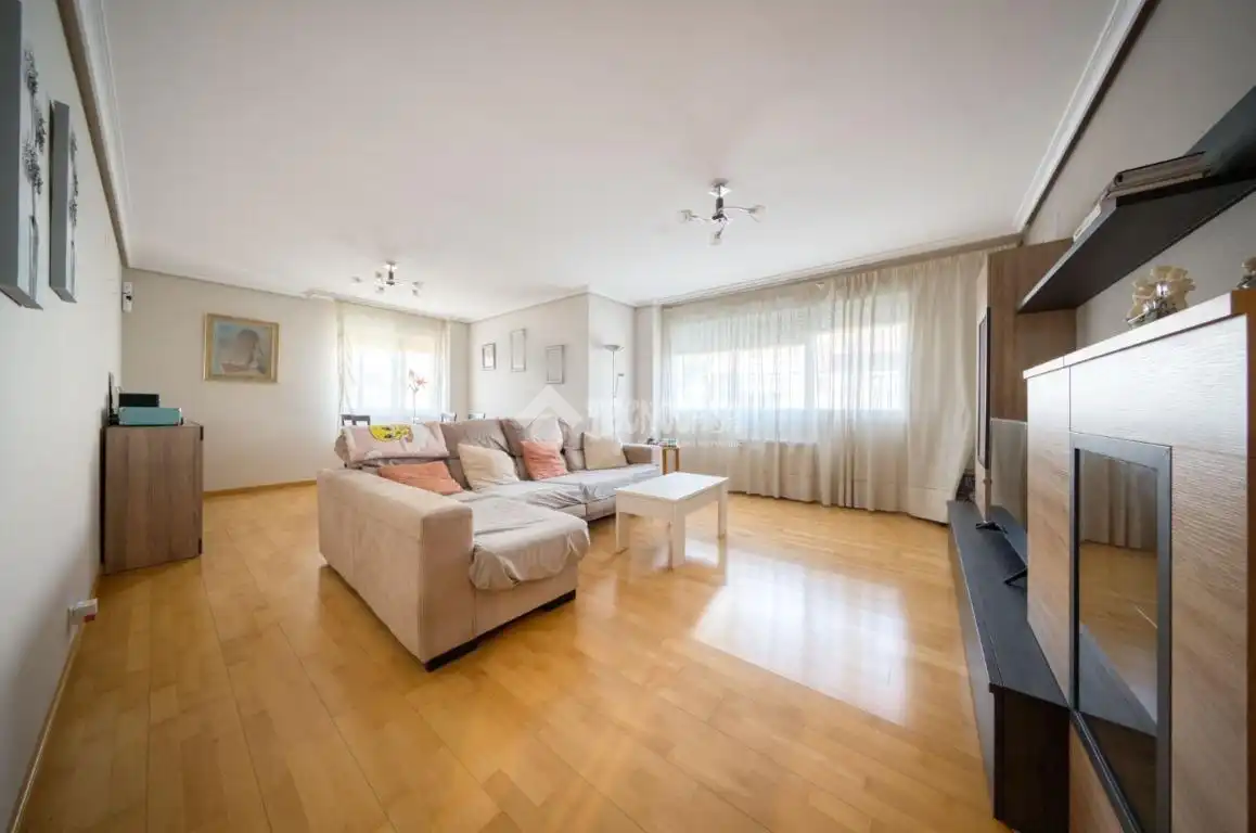 Flat with lift for sale in Laguna de Duero, imagen 7
