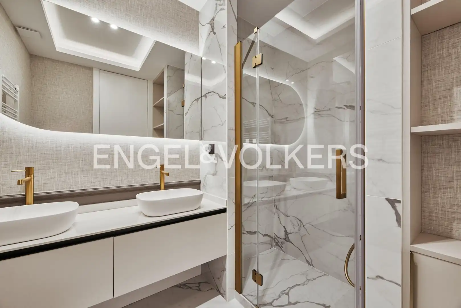 Baño de Piso en venta en Madrid con Aire acondicionado y Calefacción