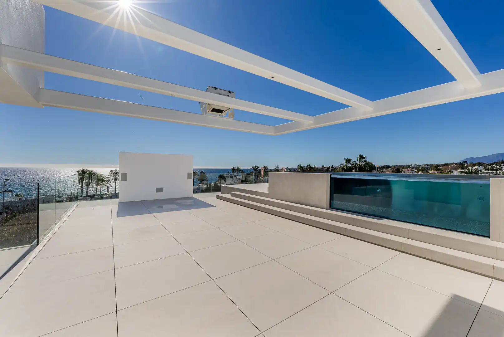 Casa con terraza en venta en Milla de Oro, imagen 2