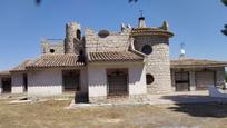 Vista exterior de Casa o xalet en venda en  Toledo Capital amb Terrassa i Piscina