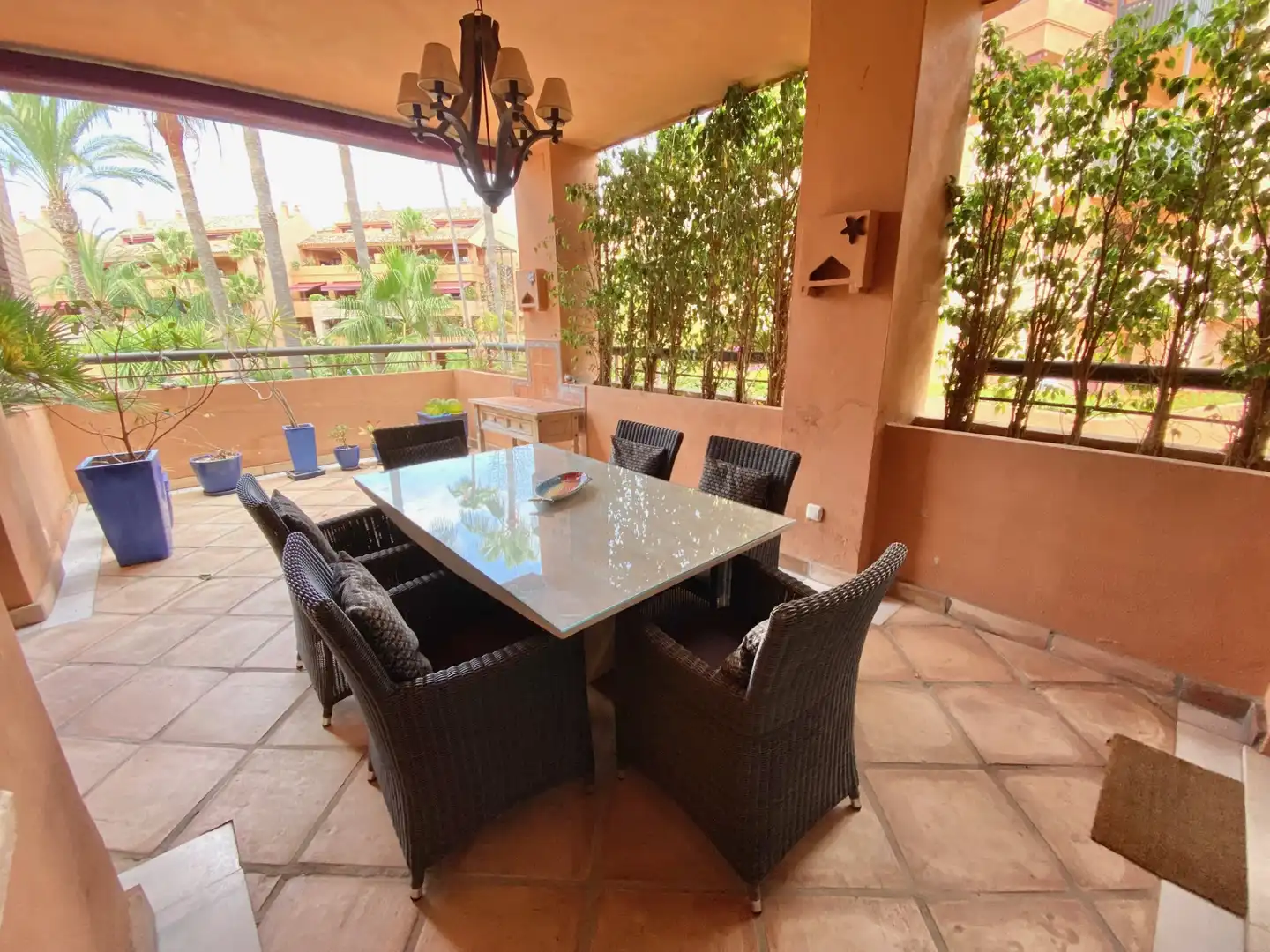 Terrasse von Wohnungen zur Miete in Marbella mit Klimaanlage, Terrasse und Schwimmbad