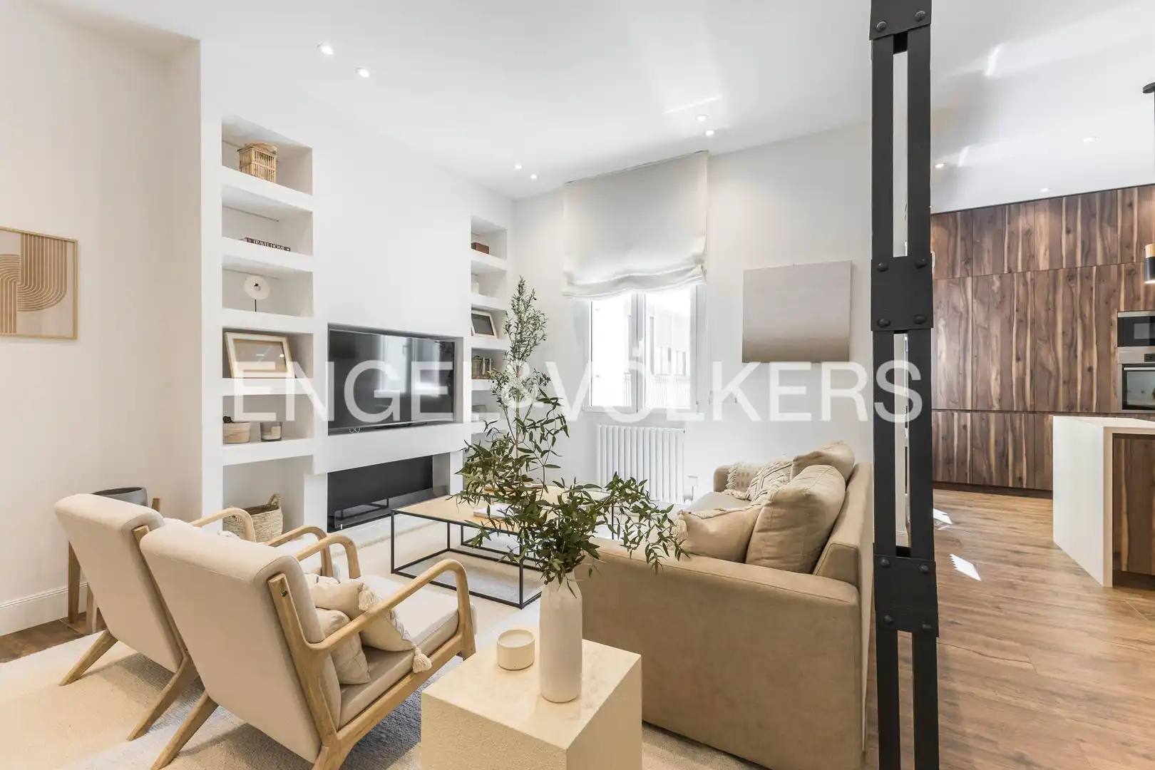 Wohnzimmer von Wohnung zum Verkauf in Madrid mit Klimaanlage, Heizung und Terrasse