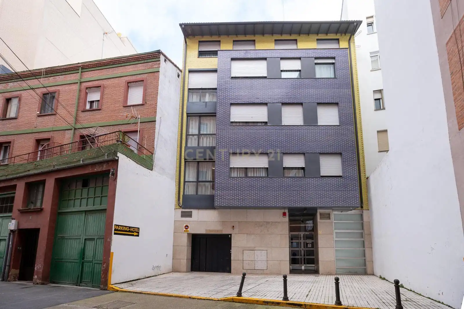 Vista exterior de Edificio en venta en Miranda de Ebro