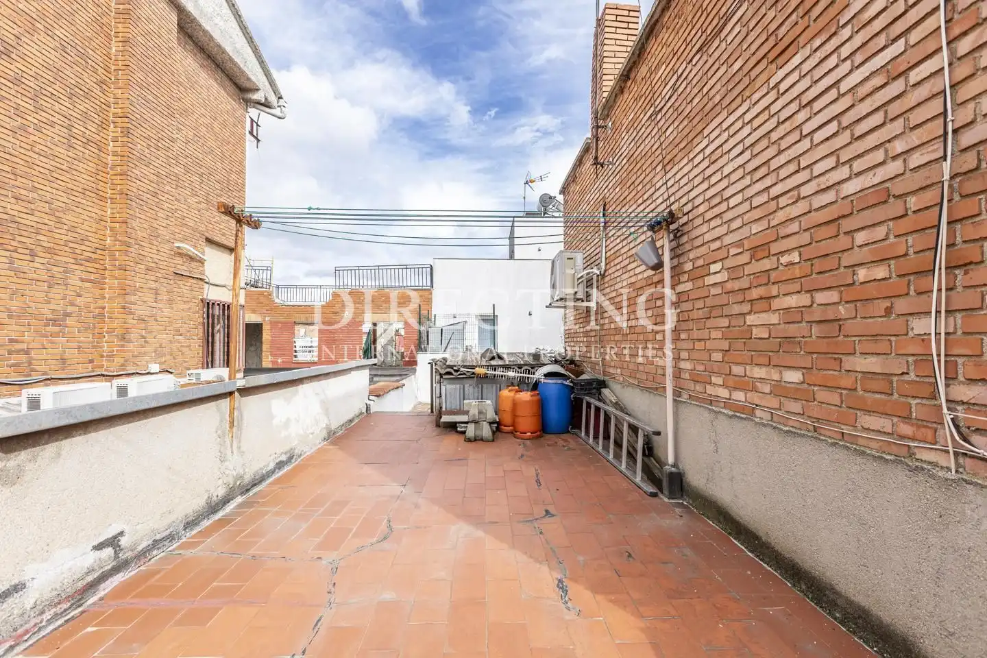 Terrassa de Casa o xalet en venda en Madrid amb Aire condicionat, Calefacció i Jardí privat