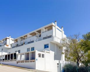 Vista exterior de Àtic en venda en Mijas amb Aire condicionat, Terrassa i Piscina