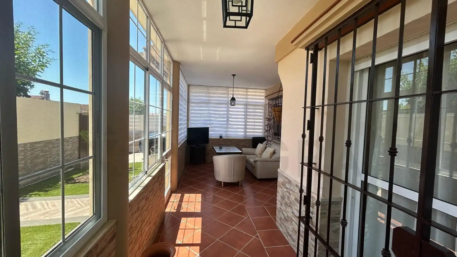 Terrace of Houses for rent in Jerez de la Frontera  with Air Conditioner, Private garden and Storage room
