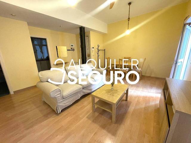 Piso en Alquiler en Padilla en Lista