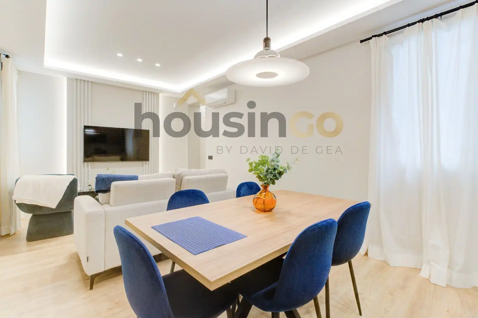 Comedor de Piso de alquiler en Madrid con Aire acondicionado, Calefacción y Amueblado