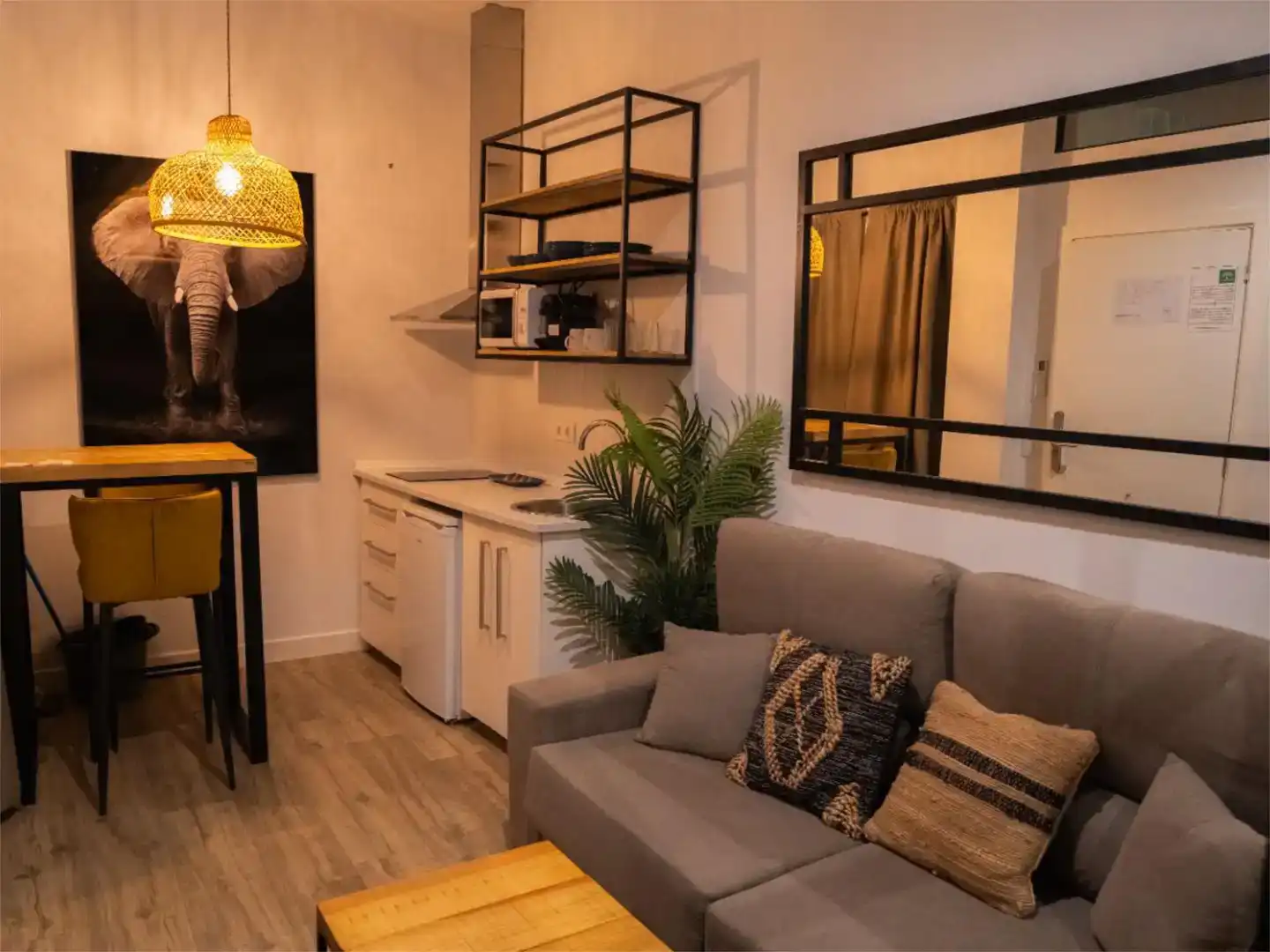 Wohnzimmer von Loft zur Miete in El Puerto de Santa María mit Klimaanlage