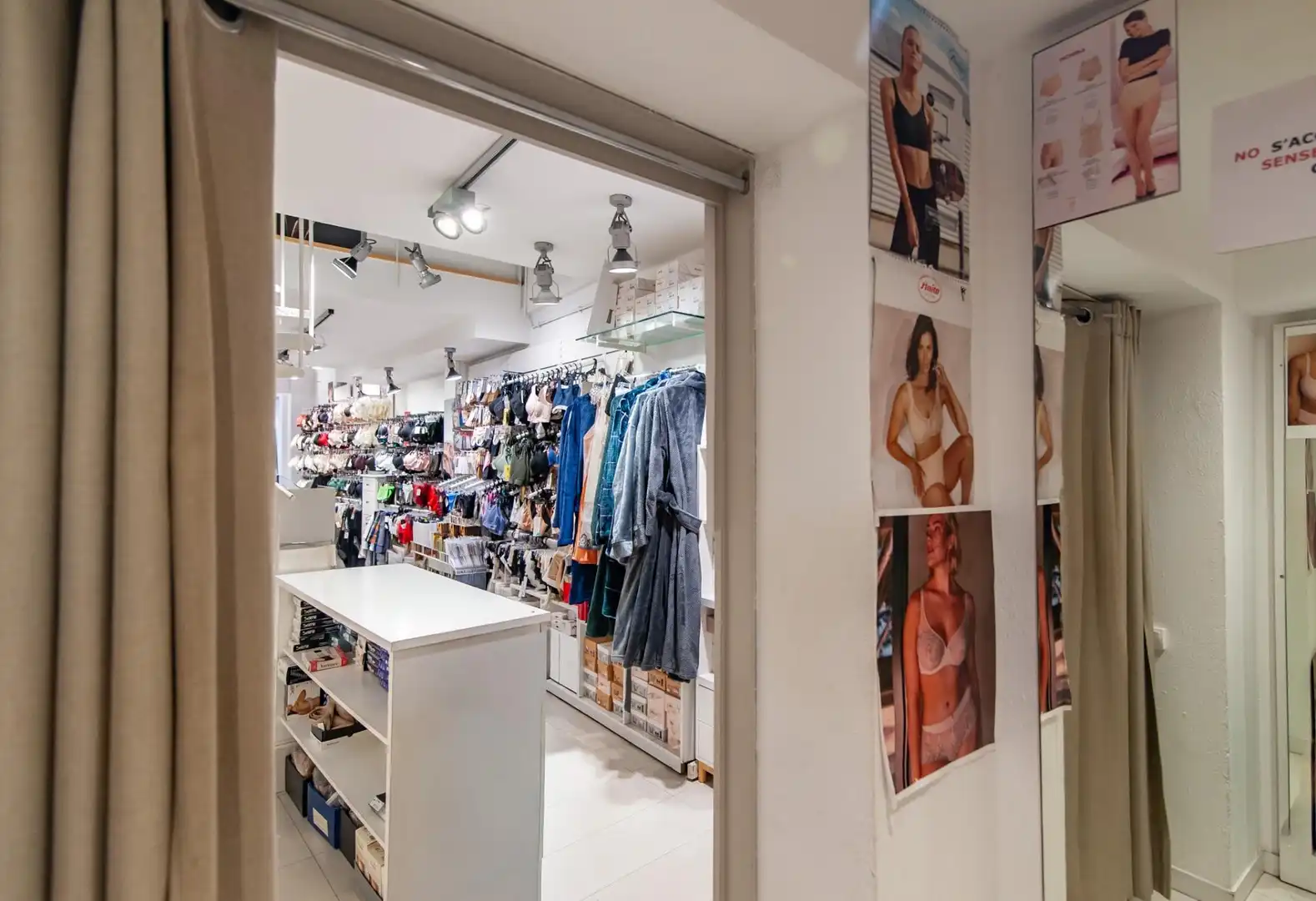 Business premises for sale in Carrer dels Ferrers, imagen 6