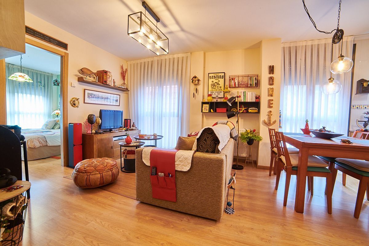 Living room of Flat for sale in Llanes  with Heating, Storage room and Furnished