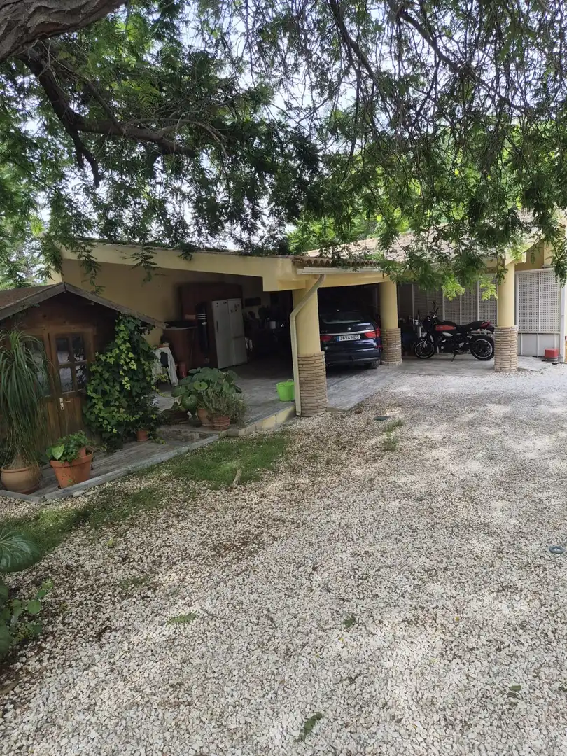 Aparcament de Casa o xalet en venda en Alguazas amb Aire condicionat, Jardí privat i Moblat