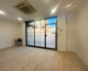 Premises to rent in Sant Andreu de la Barca  with Air Conditioner