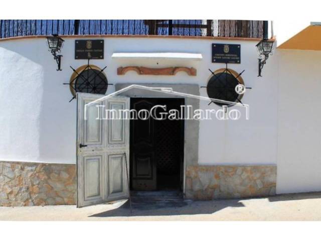 Local comercial en Venta en Totalán