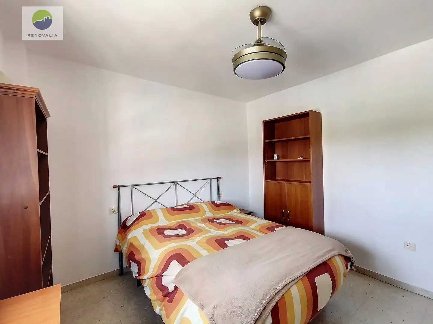 Bedroom of Flat for rent in Granada  with Storage room and Furnished