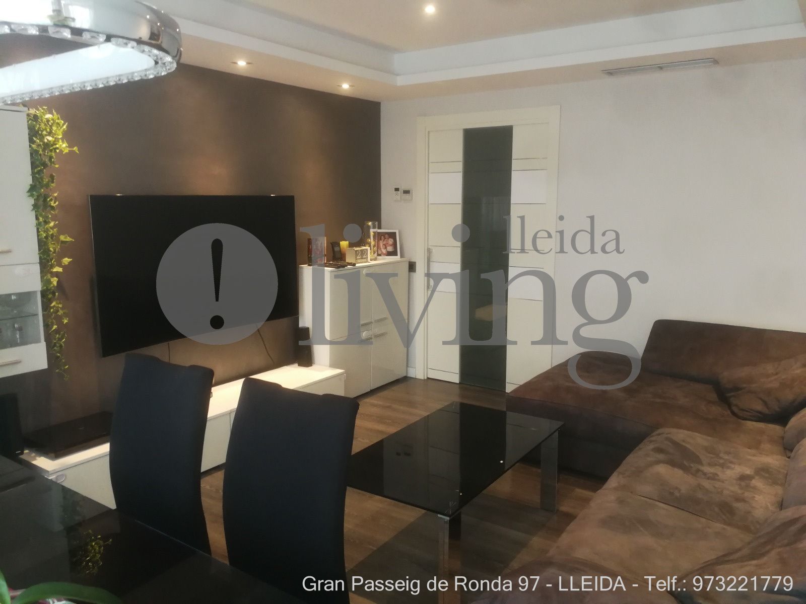 Sala d'estar de Pis en venda en  Lleida Capital amb Aire condicionat, Calefacció i Parquet