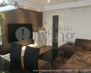 Living room of Flat for sale in  Lleida Capital  with Air Conditioner, Heating and Parquet flooring