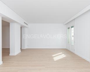 Sala d'estar de Apartament en venda en  Barcelona Capital amb Aire condicionat