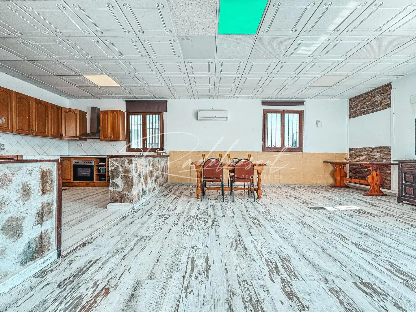 Kitchen of Houses for sale in Reus  with Air Conditioner, Swimming Pool and Furnished