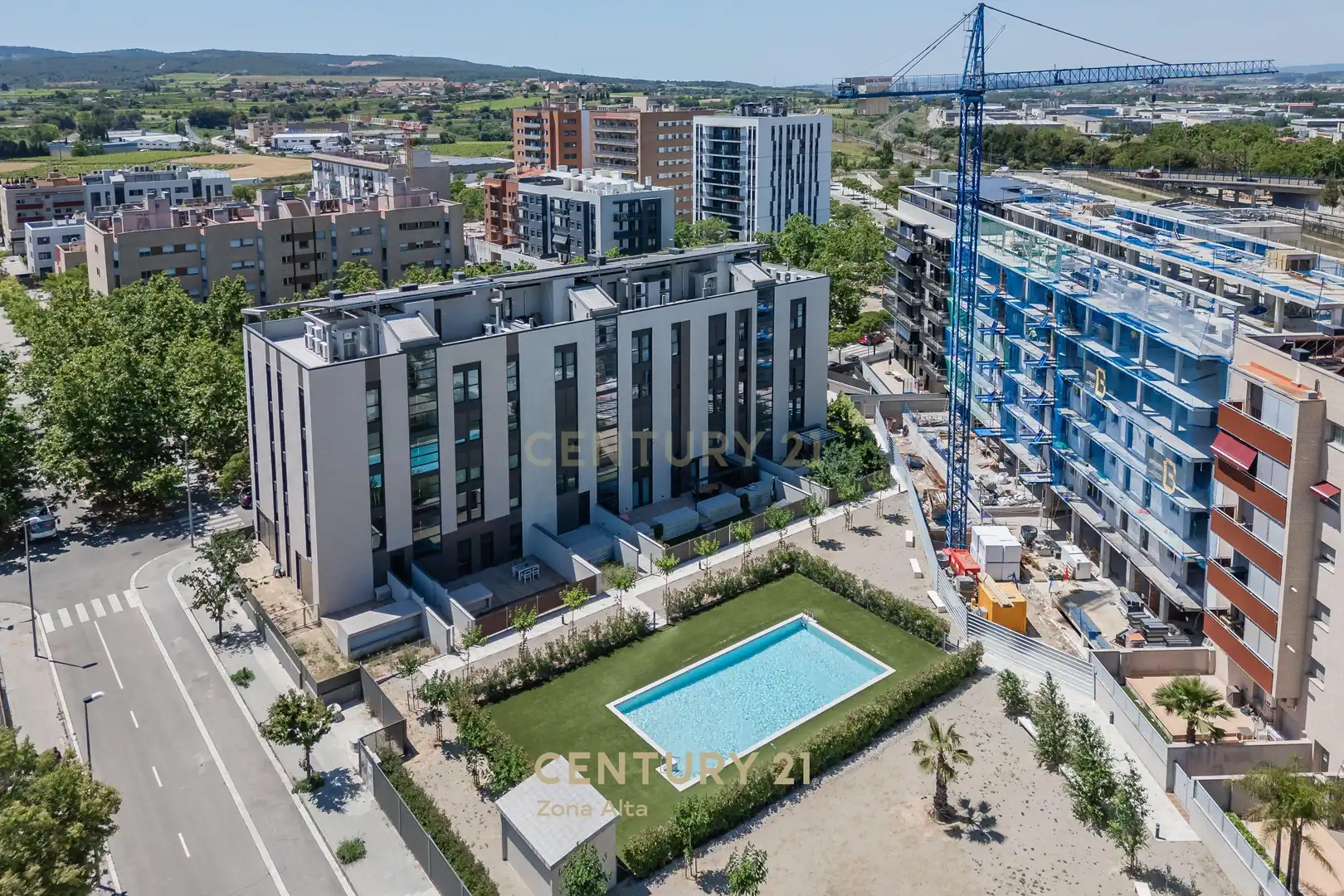 Swimming pool of Buildings for sale in Vilafranca del Penedès  with Community pool