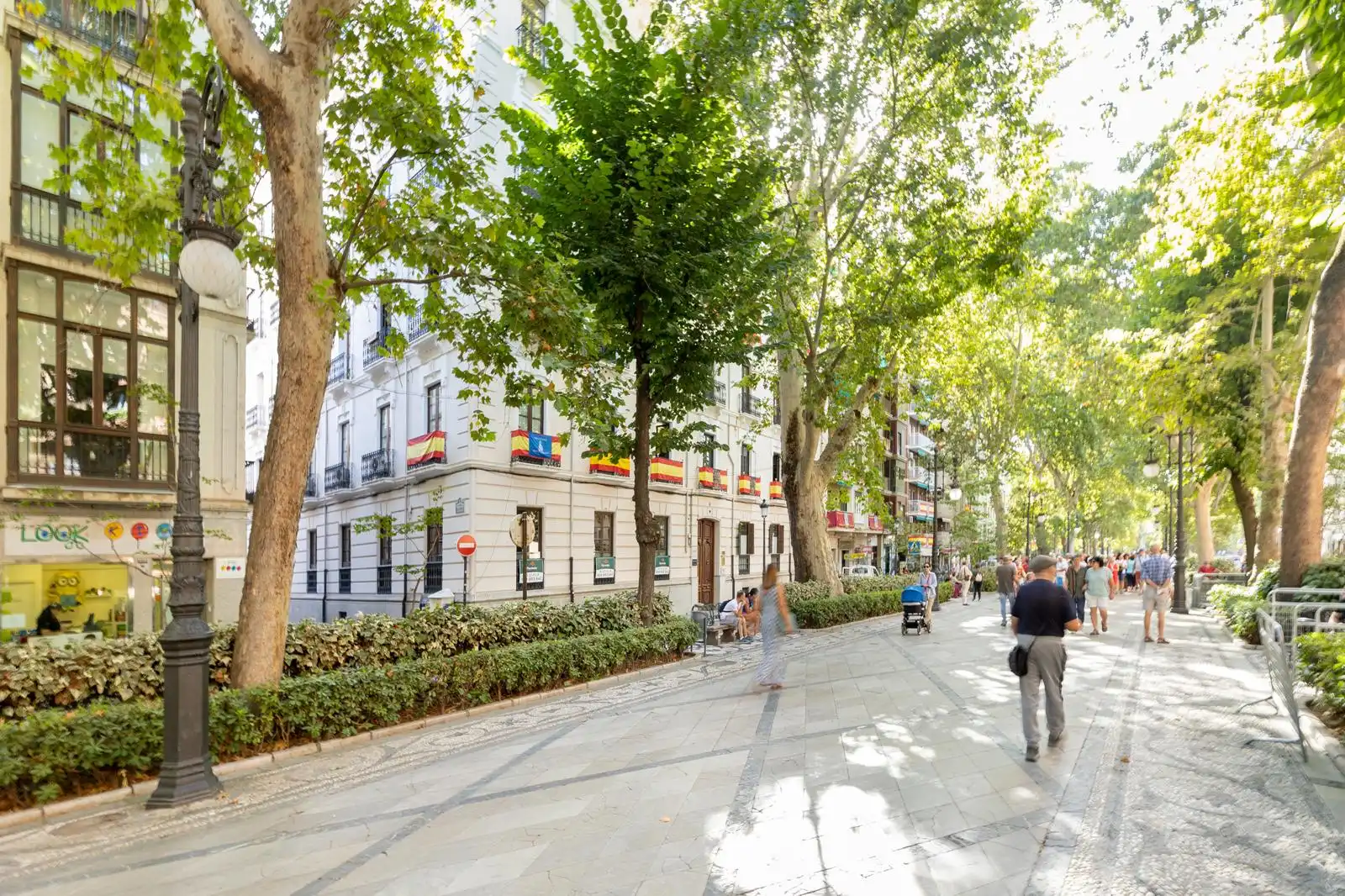 Außenansicht von Wohnungen zur Miete in Granada mit Klimaanlage, Heizung und Parkett