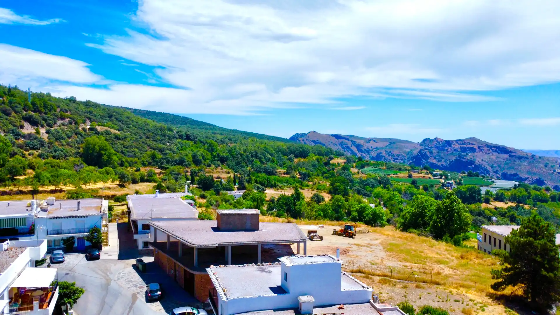 Vista exterior de Casa o xalet en venda en Pórtugos amb Calefacció, Terrassa i Traster