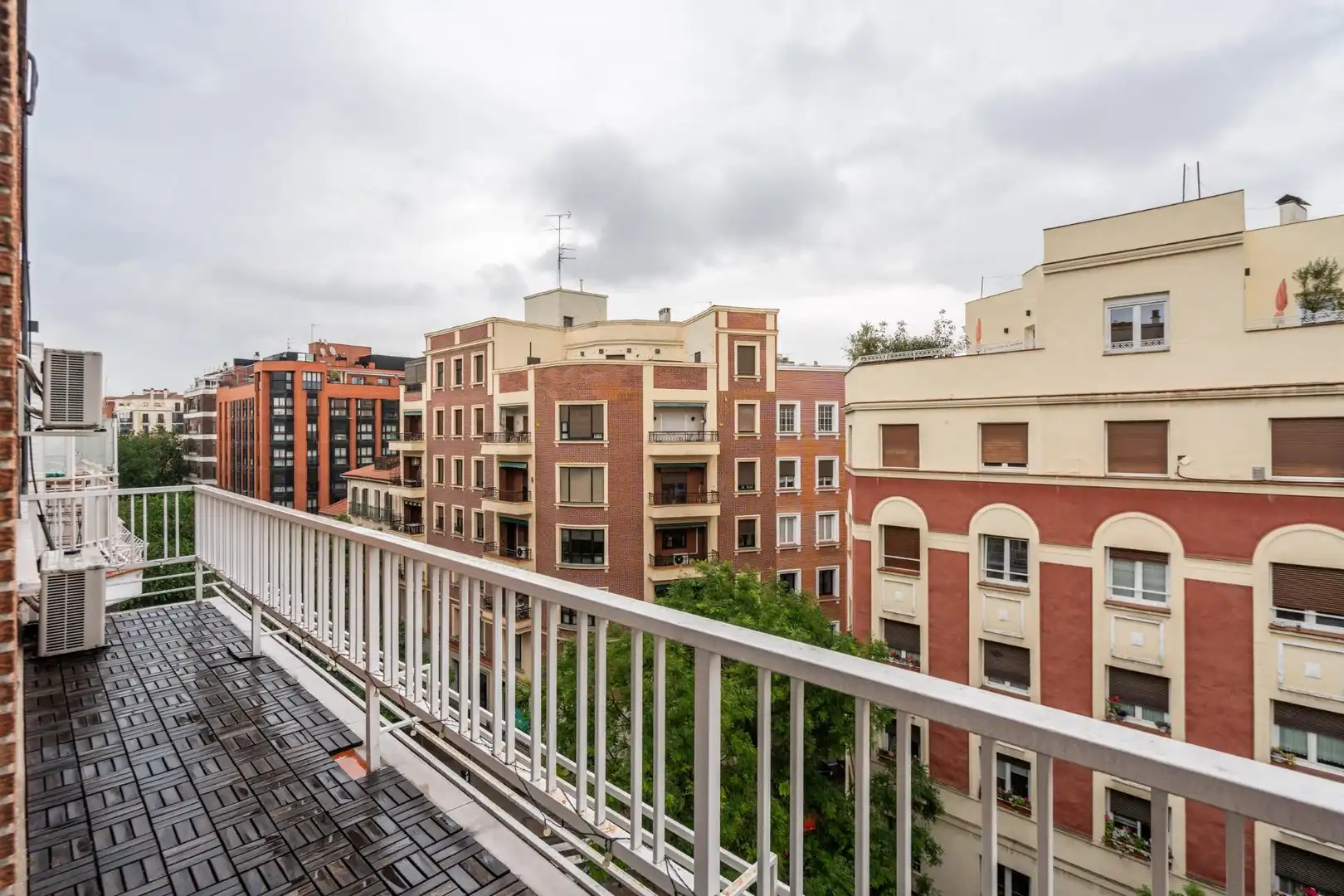 Balcony of Flat for rent in Madrid  with Air Conditioner, Heating and Terrace