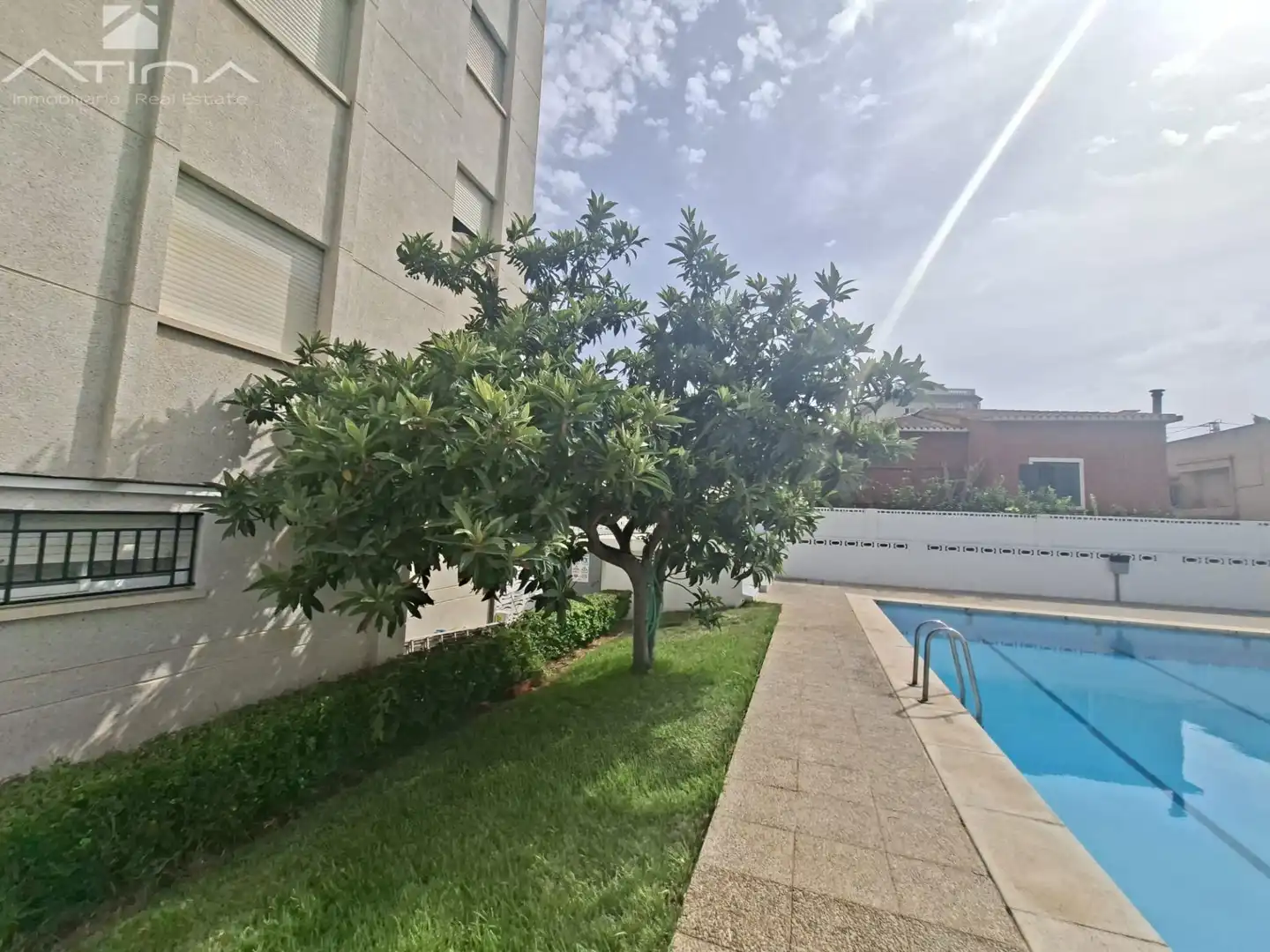 Piscina de Apartament en venda en Gandia amb Terrassa, Traster i Moblat