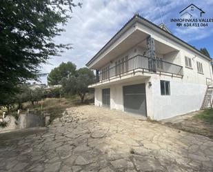 Vista exterior de Casa o xalet en venda en Lliçà de Vall amb Terrassa