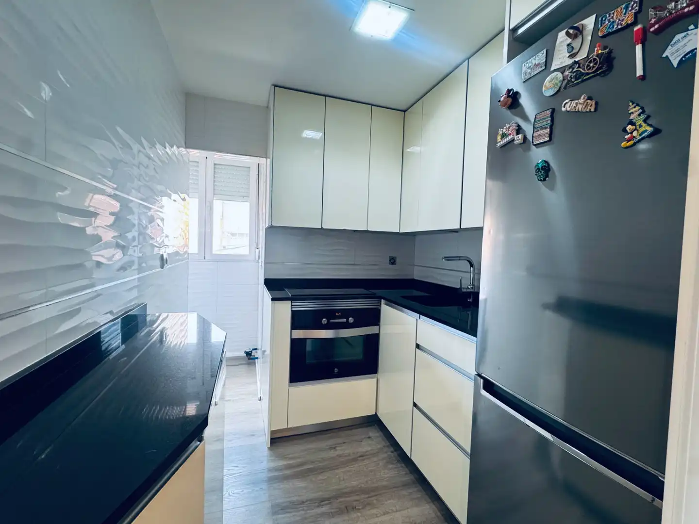 Kitchen of Flat for sale in  Madrid Capital  with Air Conditioner, Heating and Oven