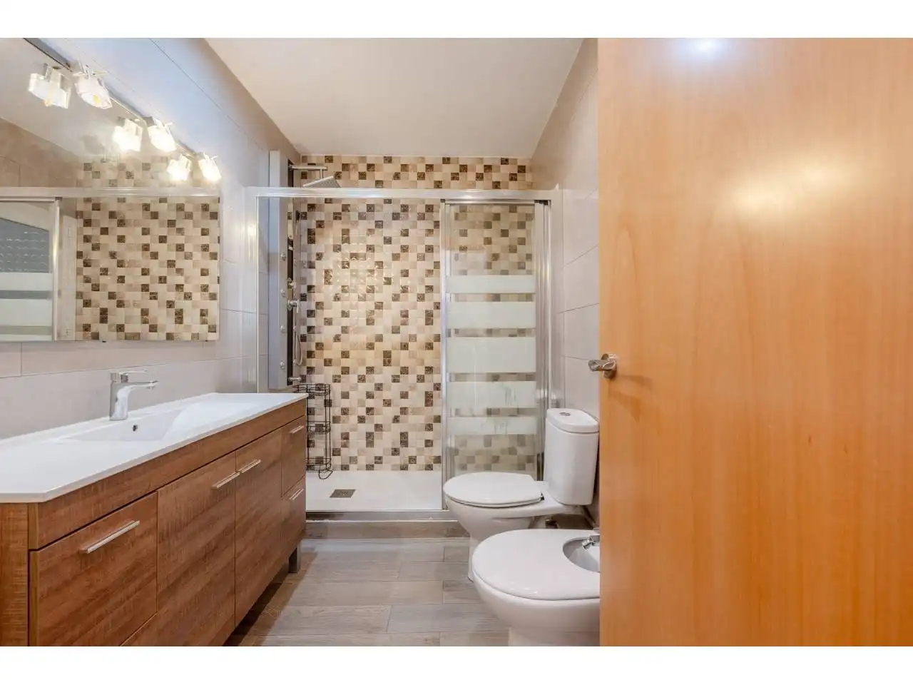 Badezimmer von Wohnung zum Verkauf in Manresa mit Klimaanlage, Heizung und Terrasse