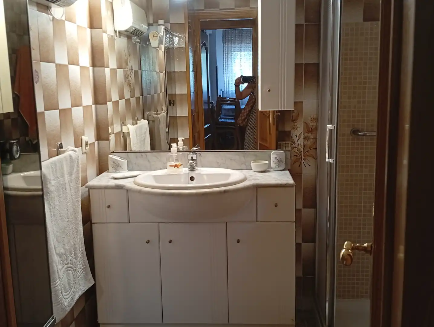 Badezimmer von Wohnung zum Verkauf in Ciudad Real mit Klimaanlage, Terrasse und Möbliert