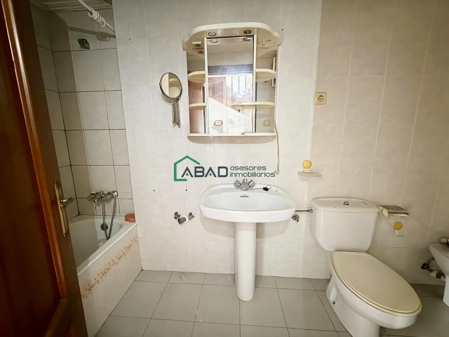 Bathroom of Houses for sale in Lemoiz, Bizkaia