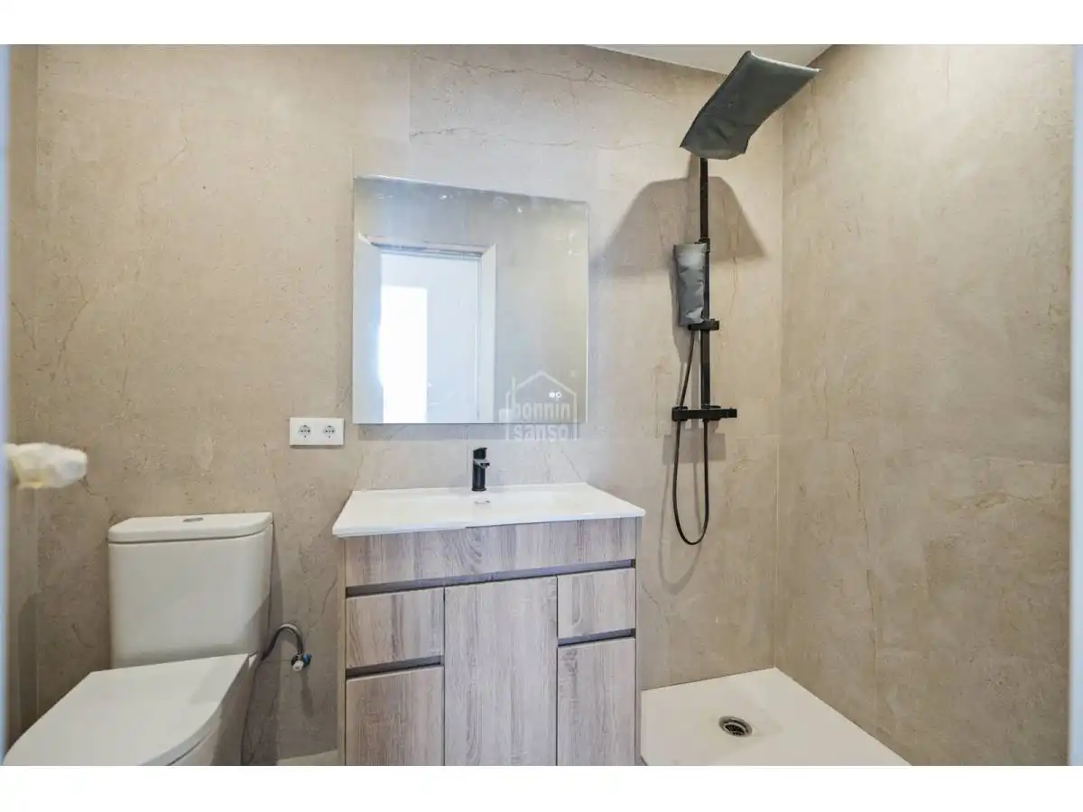 Bathroom of Apartments for sale in Maó ciutat
