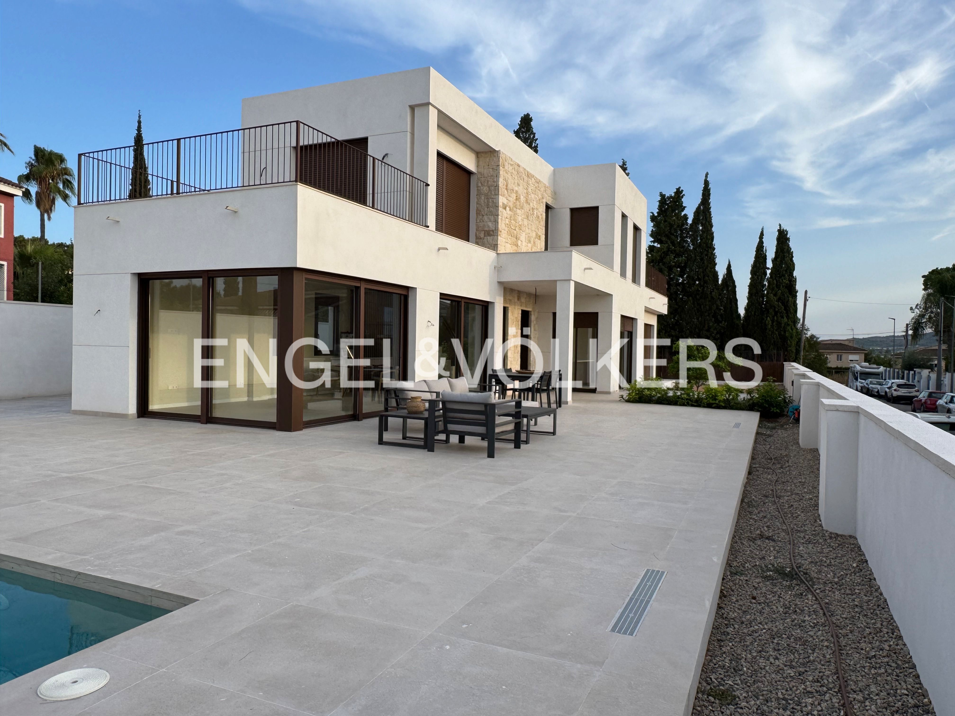 Terraza de Casa o chalet en venta en L'Eliana con Aire acondicionado, Calefacción y Jardín privado