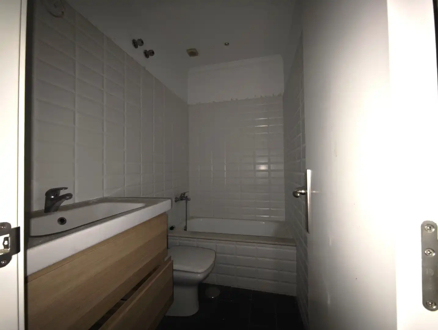 Bathroom of Flat for sale in Ferrol