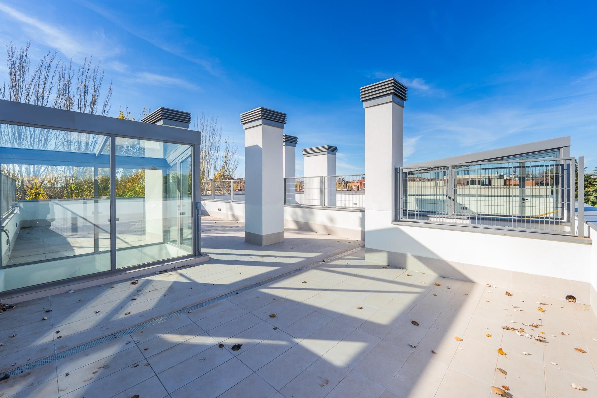 4 Viviendas y casas en venta en Calle Lorenzo Solano Tendero, Madrid  Capital | fotocasa