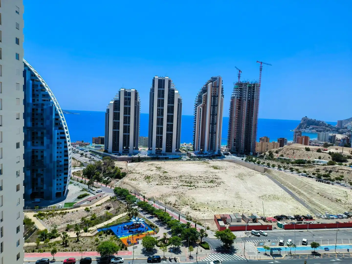 Apartament amb piscina en venda a Calle Presidente Adolfo Suárez