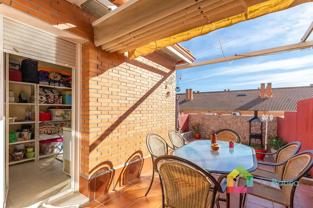 Terrace of Detached homes for sale in Toledo  with Air Conditioner, Heating and Terrace