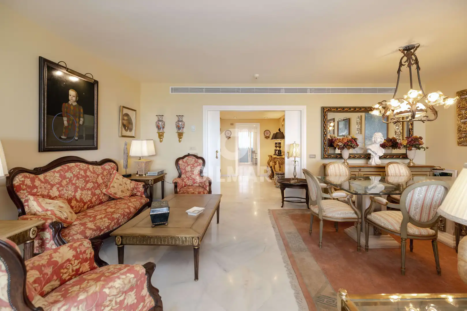 Sala de estar de Apartamento en venta en Marbella con Calefacción, Jardín privado y Trastero