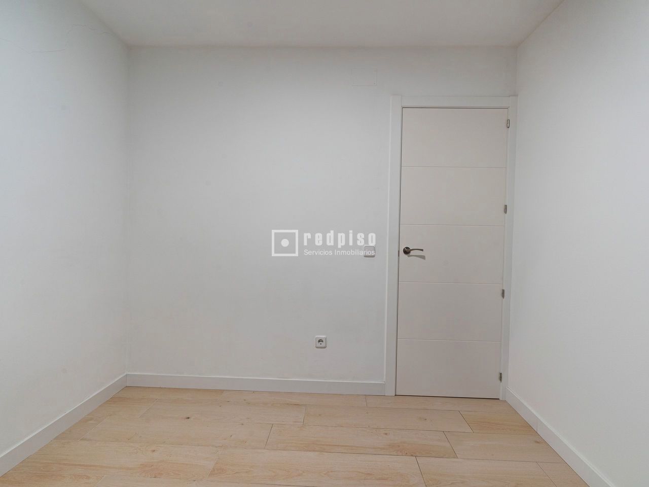 Bedroom of Flat to rent in  Madrid Capital  with Air Conditioner and Heating